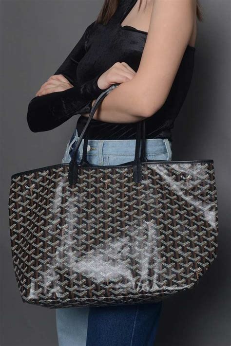 goyard st louis tote online|goyard pm tote price.